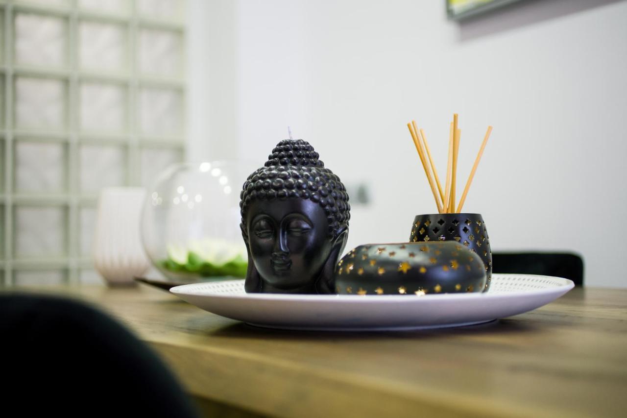 Athenalux Apartment Modern Bright ภายนอก รูปภาพ